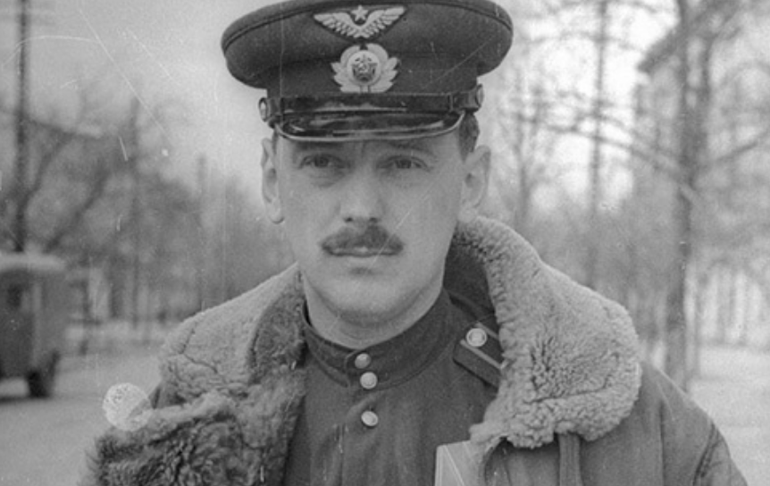 АСТ готовит сборник военных стихотворений Сергея Михалкова