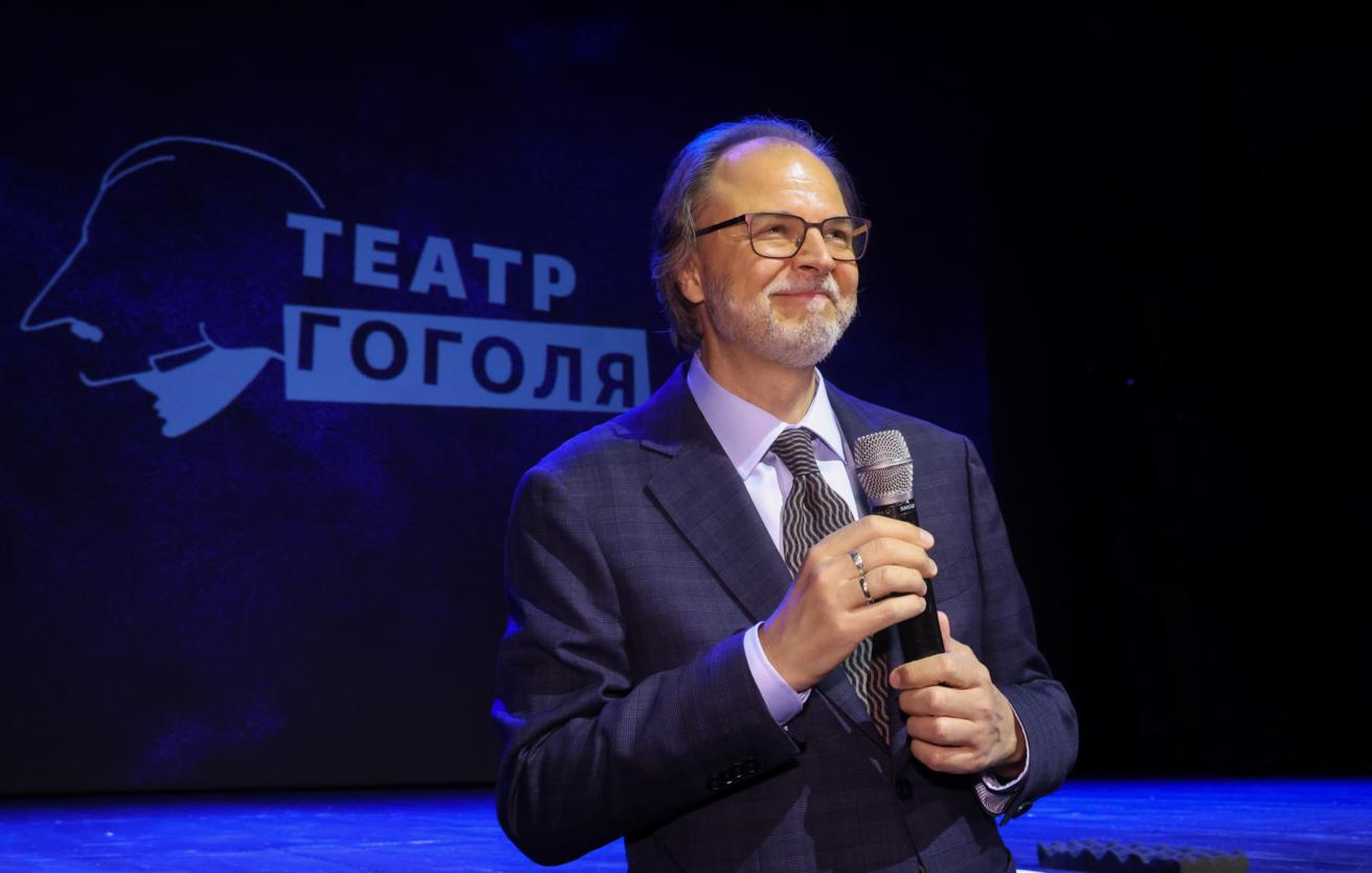 "Вишневый сад" и "Обыкновенное чудо" войдут в афишу нового сезона Театра Гоголя