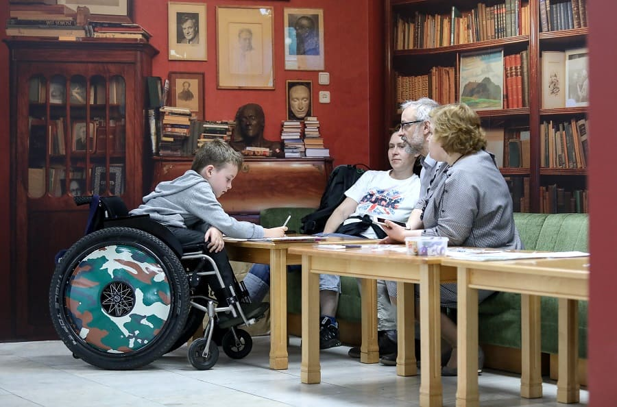 Всероссийское исследование «Литература о детях, подростках и взрослых с ОВЗ в фондах общедоступных библиотек» – 2025